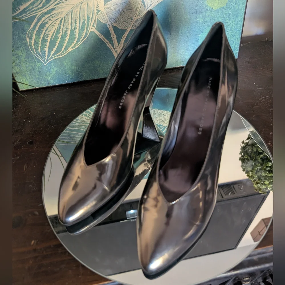 Marc By Marc Jacobs Shiny Pewter Black Heels New No‎ Box